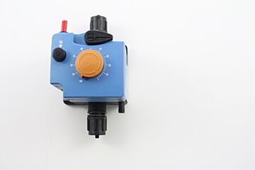 Dosierpumpe pneumatisch 12 l/h EPDM